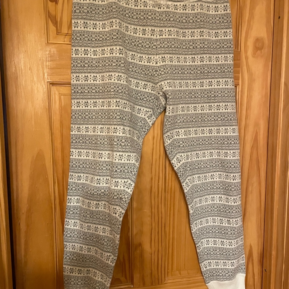Patterned Knit Joggers in Gray and White